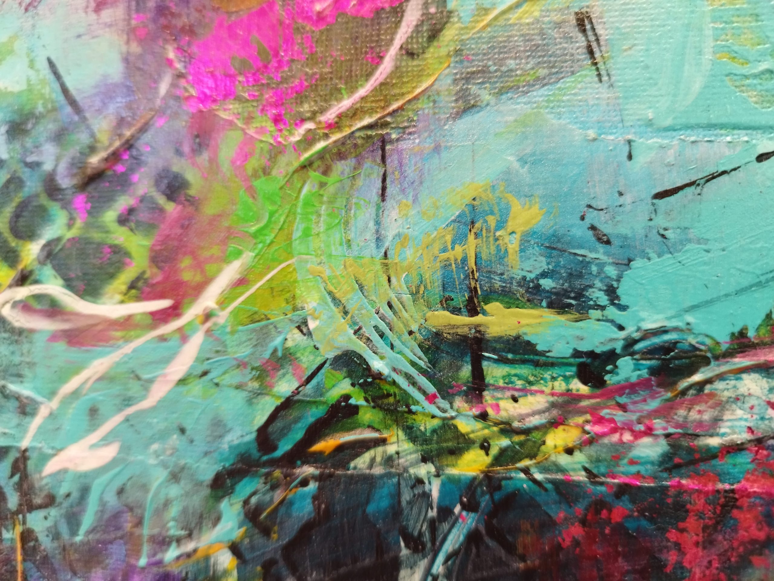 A garland of joy - Image 6